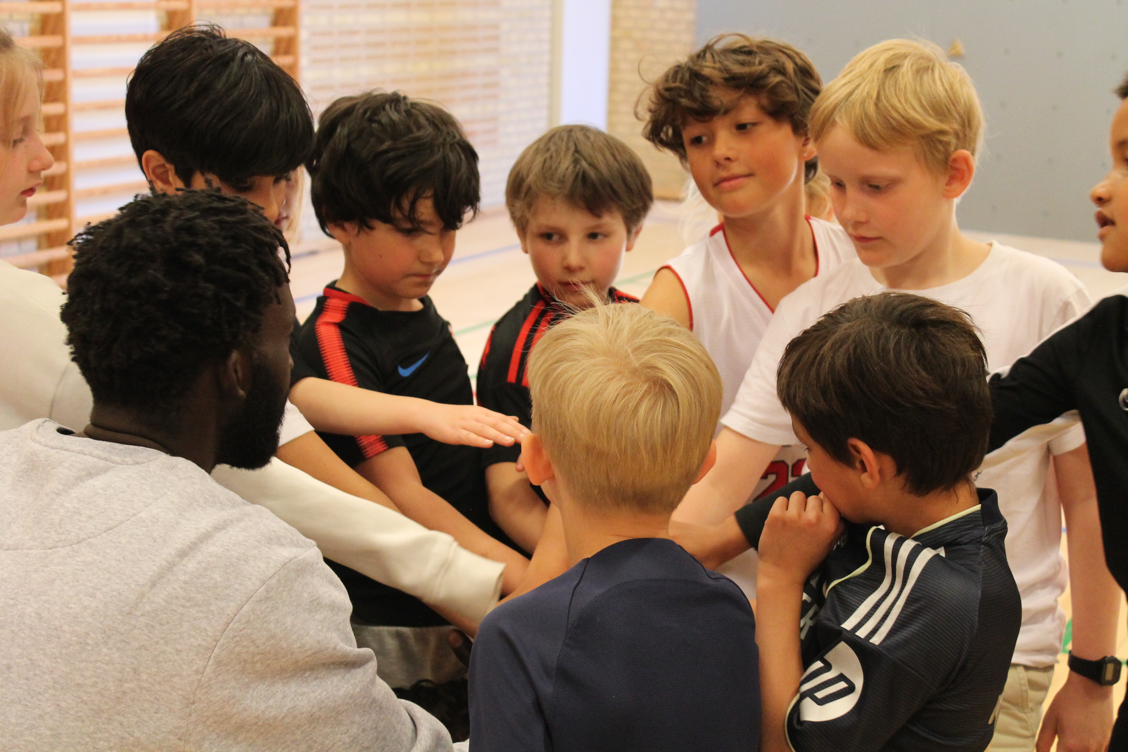 Talata Mini huddle at Strandvejsskolen