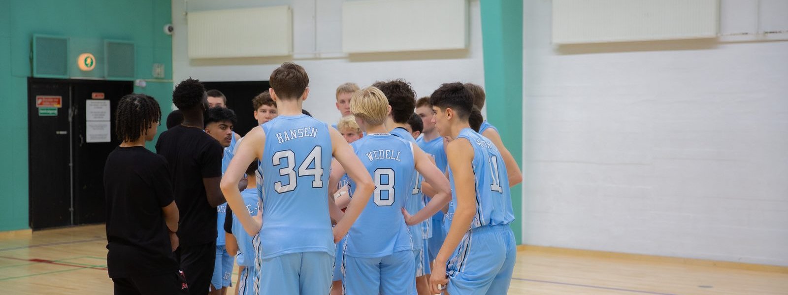Talata Basketball squad huddle at Svanem&oslash;llehallen before the 2026/27 season