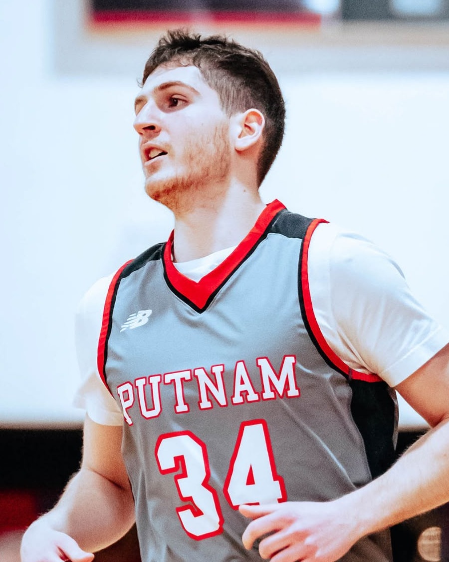 Tyler Hansen, assistant coach